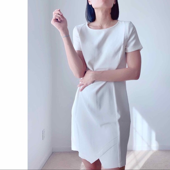 MINIMALIST SHIFT DRESS - ECRU - Picture 2 of 8